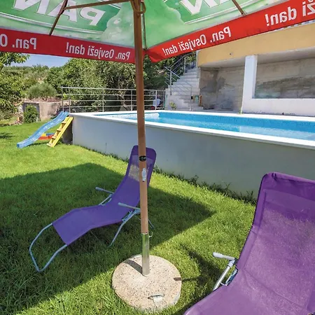 Two-bedroom With Sea View 05 شقة Žrnovnica